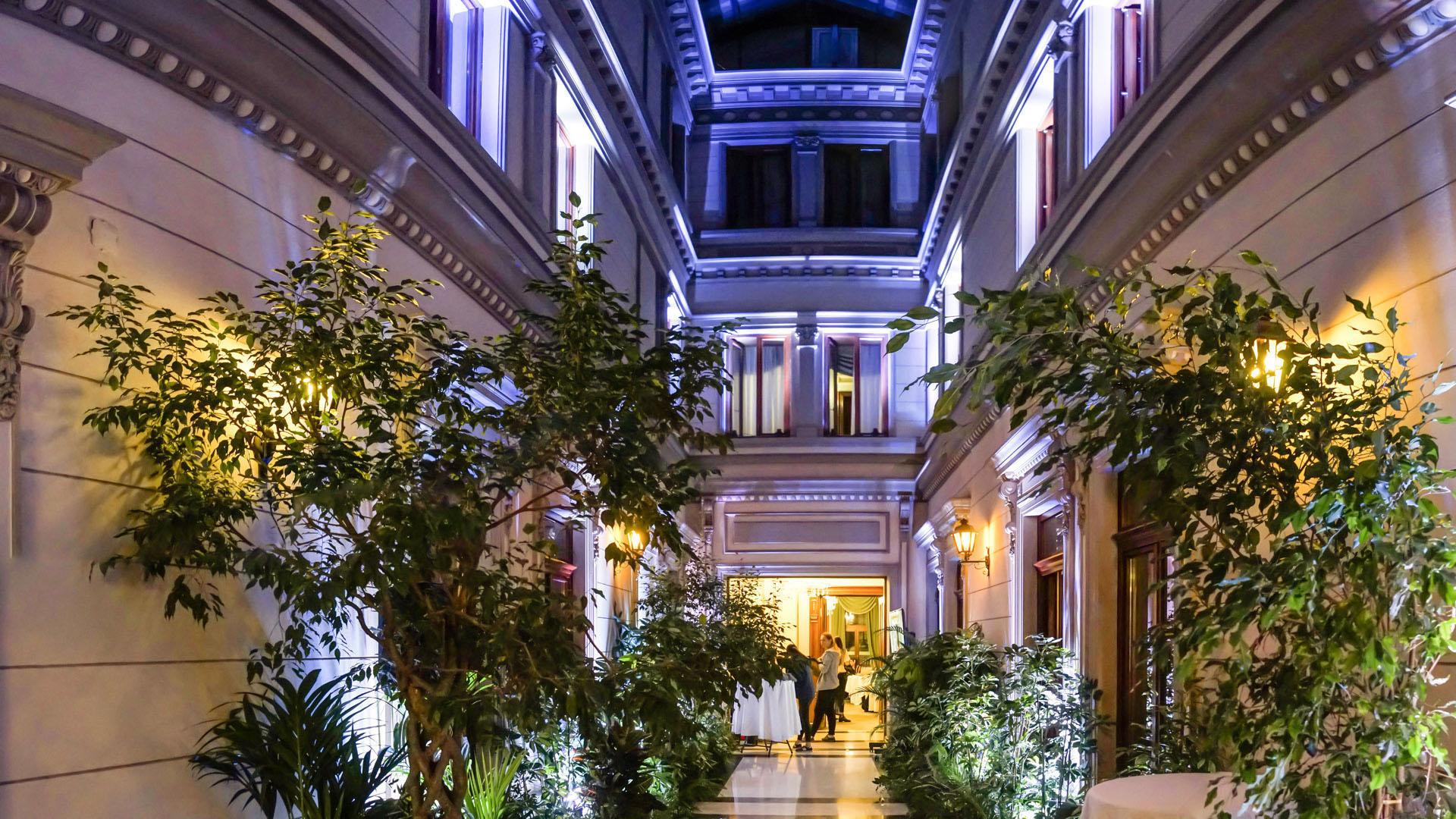 Hotel Casa Capsa Bucarest Exterior foto
